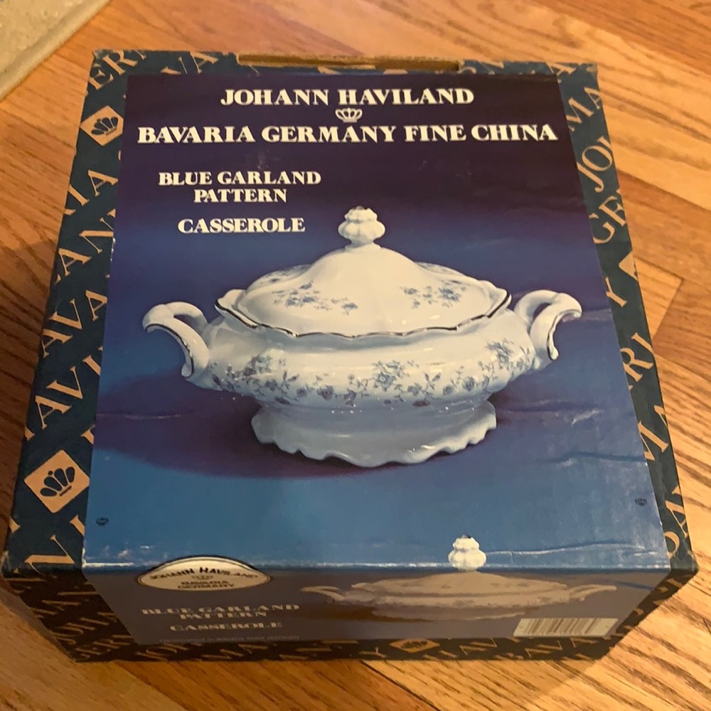 Johann Haviland Blue Garland Pattern Casserole